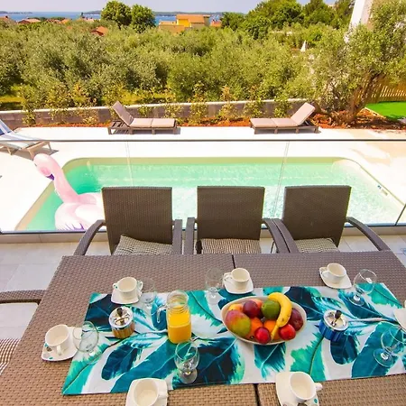 Villa Horizont With Sea View *