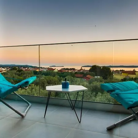 Horizont With Sea View Villa *